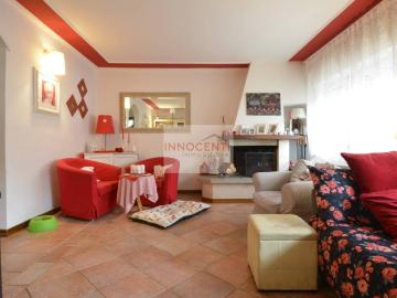Villa in vendita a Lucca LU