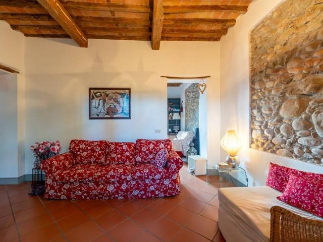 Villa in vendita a Barga LU