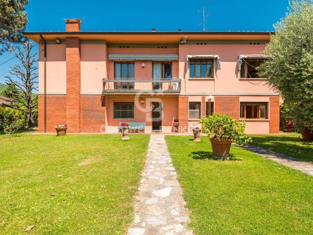 Villa in vendita a Lucca LU