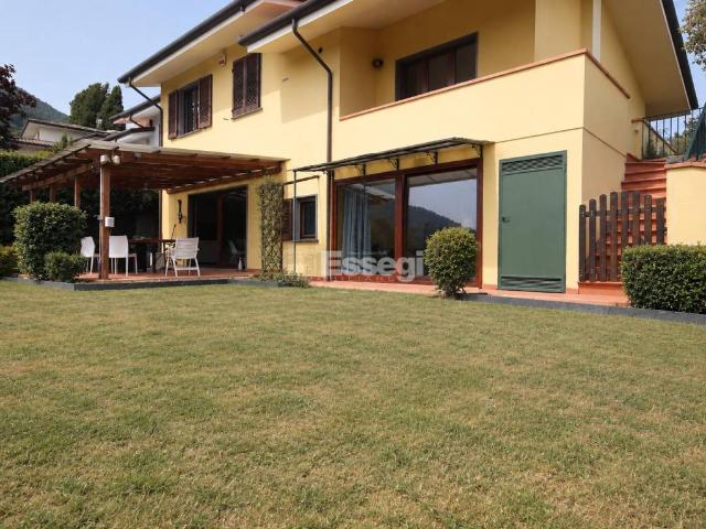 Villa in vendita a Lucca LU