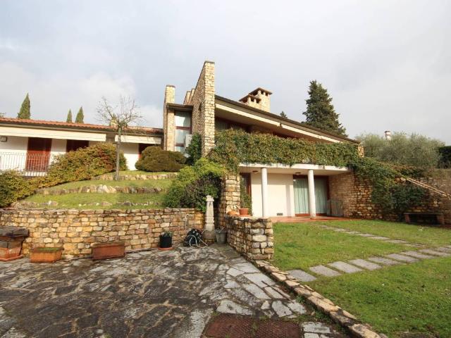 Villa in vendita a Lucca LU