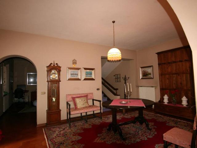 Villa in vendita a Lucignano AR
