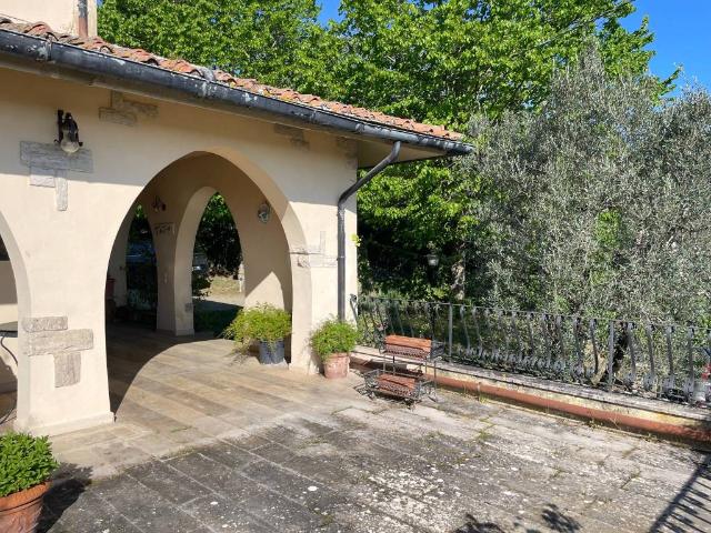 Villa in vendita a Lucignano AR