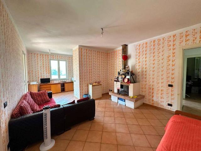 Villa in vendita a Lugagnano Val d'Arda PC
