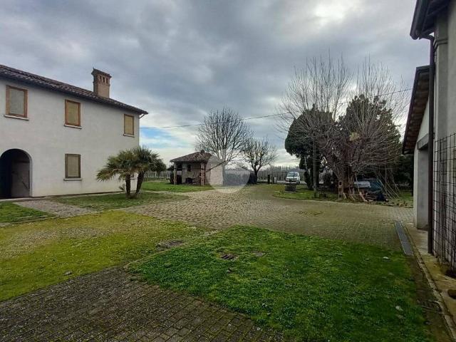 Villa in vendita a Lugo RA