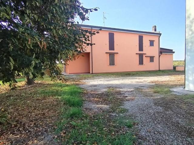 Villa in vendita a Lugo RA