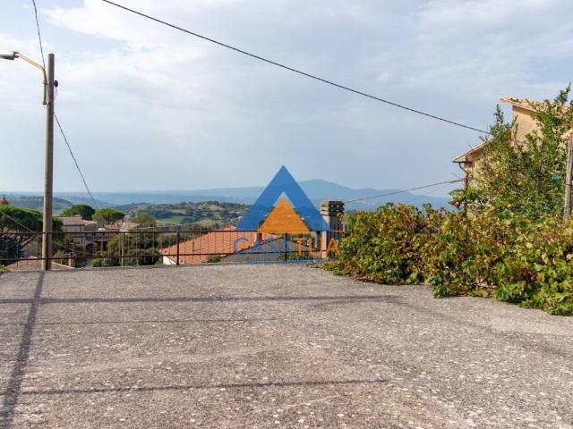 Villa in vendita a Lugnano in Teverina TR