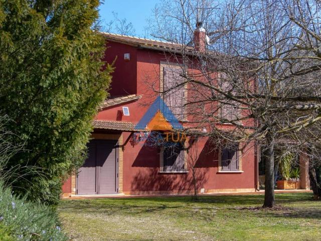Villa in vendita a Lugnano in Teverina TR