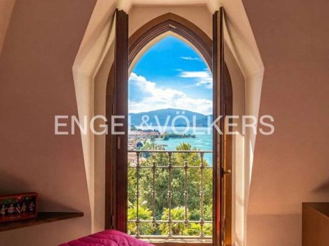 Villa in vendita a Luino
