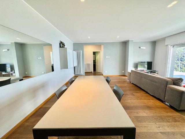 Villa in vendita a Luino VA