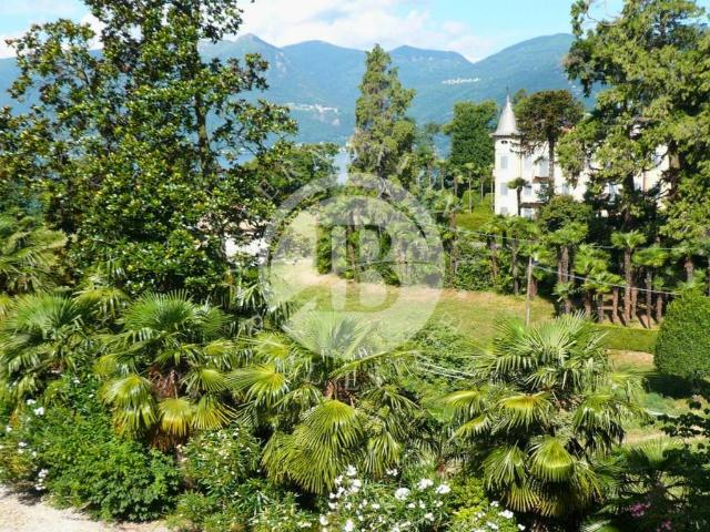 Villa in vendita a Luino VA