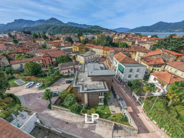 Villa in vendita a Luino VA