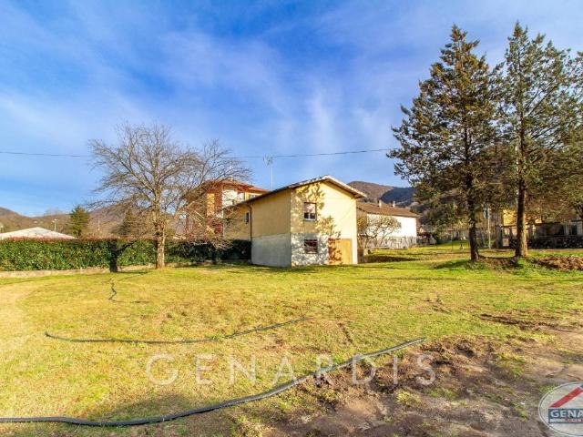 Villa in vendita a Cremenaga VA