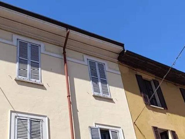 Villa in vendita a Luino VA