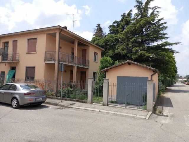 Villa in vendita a Lungavilla PV