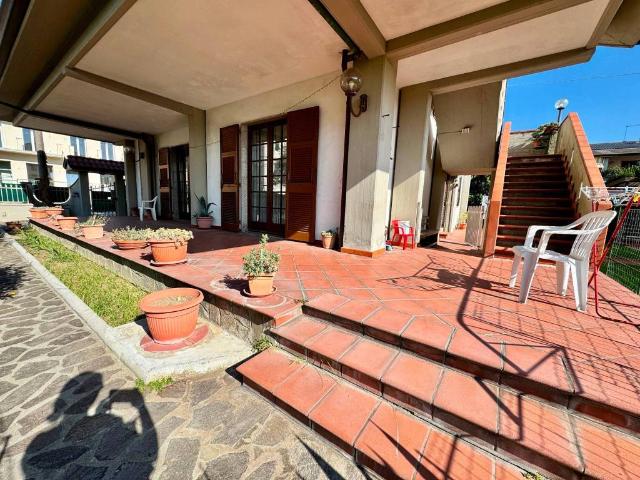 Villa in vendita a Luni SP
