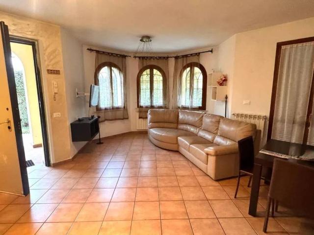 Villa in vendita a Luni SP