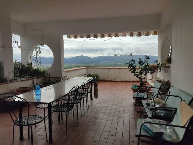 Villa in vendita a Luni SP