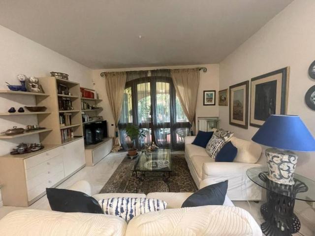 Villa in vendita a Luni SP