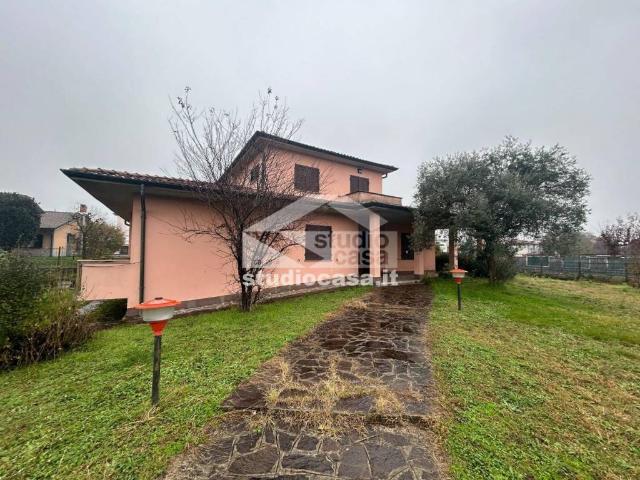 Villa in vendita a Lurano BG