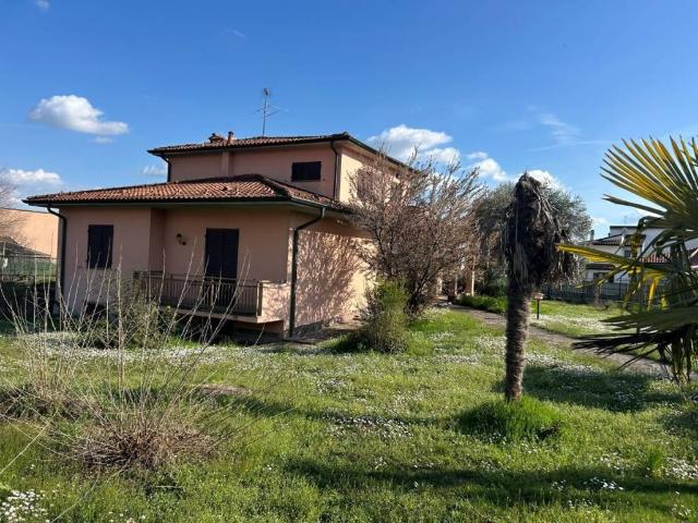 Villa in vendita a Lurano BG