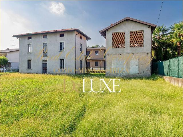 Villa in vendita a Lurago d'Erba CO
