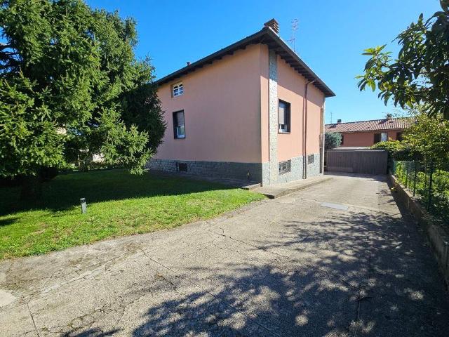 Villa in vendita a Lurate Caccivio CO