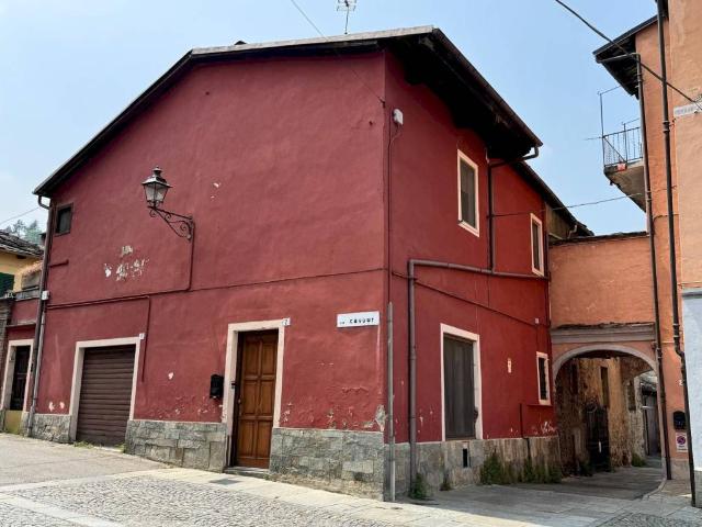 Villa in vendita a Luserna San Giovanni TO