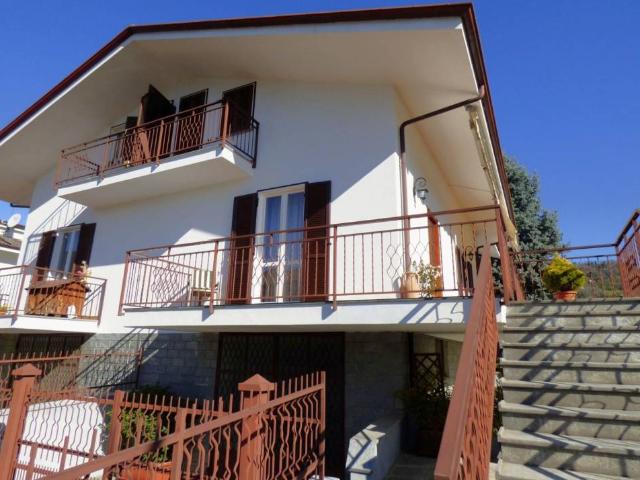 Villa in vendita a Luserna San Giovanni TO