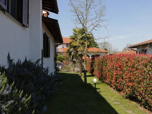 Villa in vendita a Motta Visconti MI