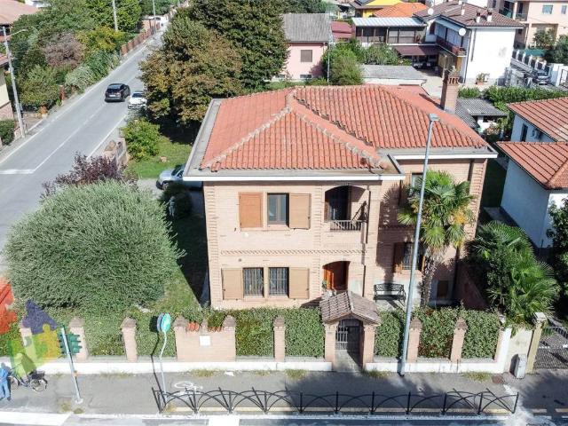 Villa in vendita a Motta Visconti MI