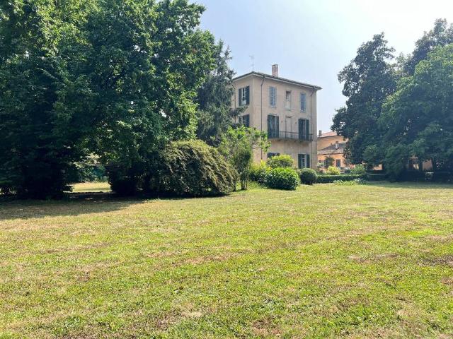 Villa in vendita a Motta Visconti MI