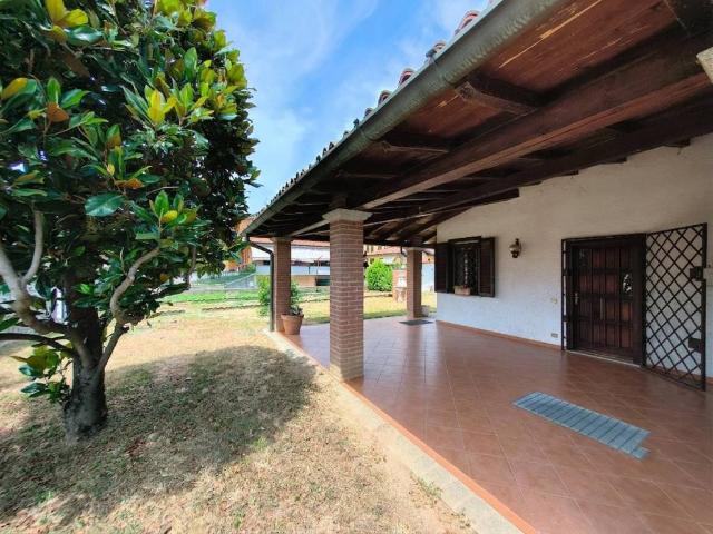 Villa in vendita a Motta Visconti MI