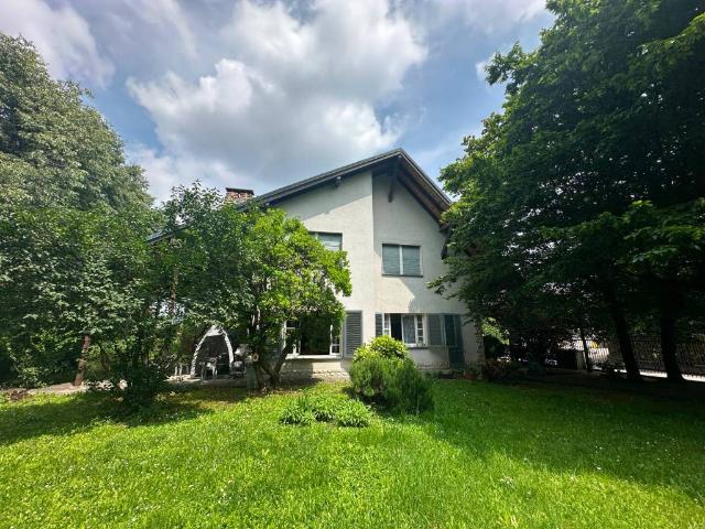 Villa in vendita a Mozzo BG