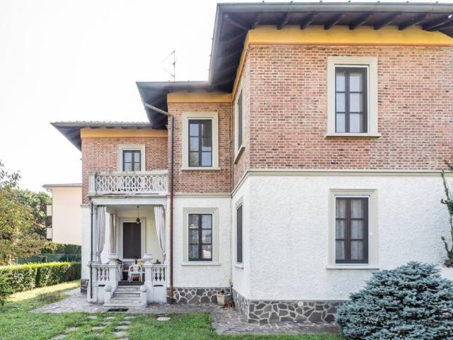 Villa in vendita a Mozzate CO
