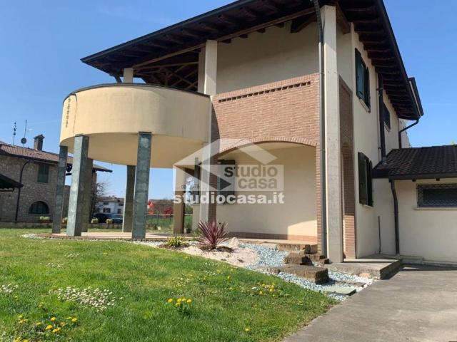 Villa in vendita a Mozzanica BG
