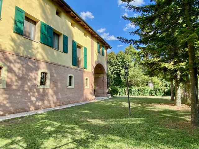 Villa in vendita a Modena MO