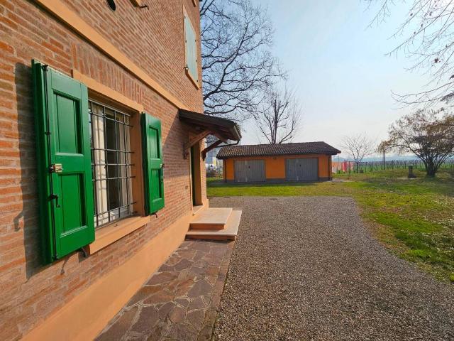 Villa in vendita a Modena MO