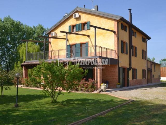 Villa in vendita a Modena MO