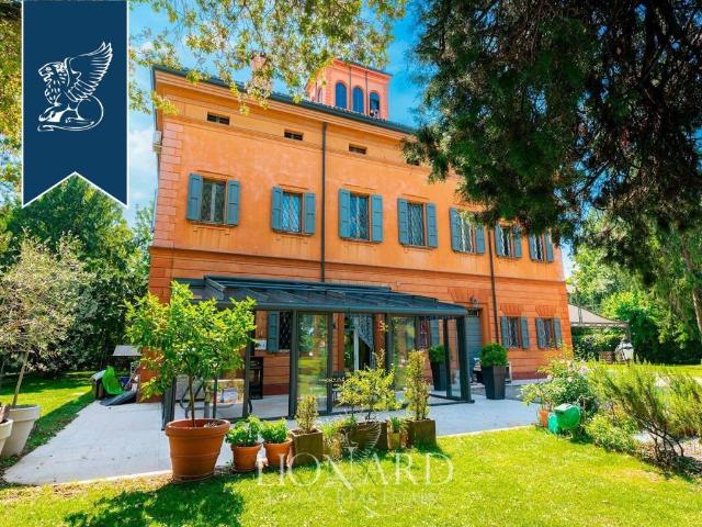 Villa in vendita a Modena MO