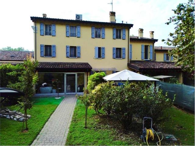 Villa in vendita a Modena MO
