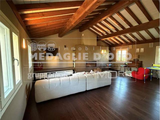 Villa in vendita a Modena MO
