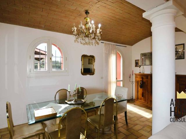 Villa in vendita a Modena MO