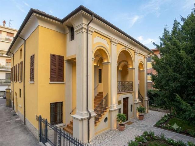 Villa in vendita a Modena MO