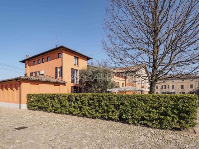 Villa in vendita a Modena MO