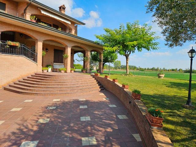 Villa in vendita a Modena MO