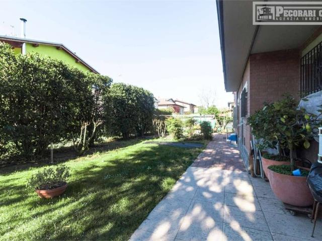 Villa in vendita a Modena MO