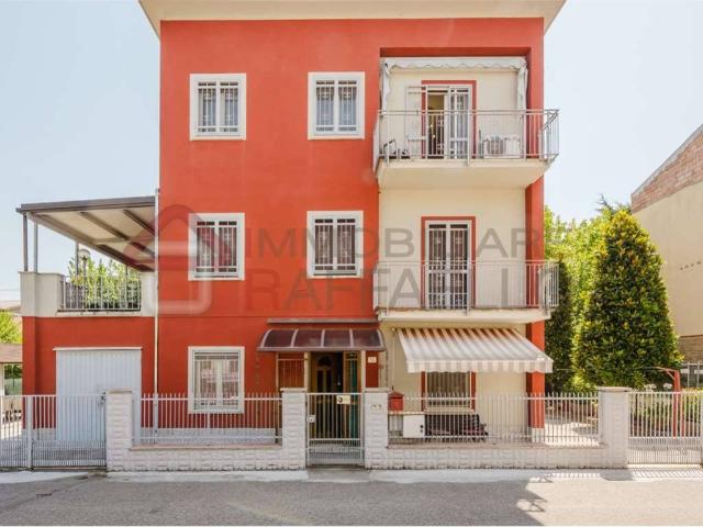 Villa in vendita a Modena MO