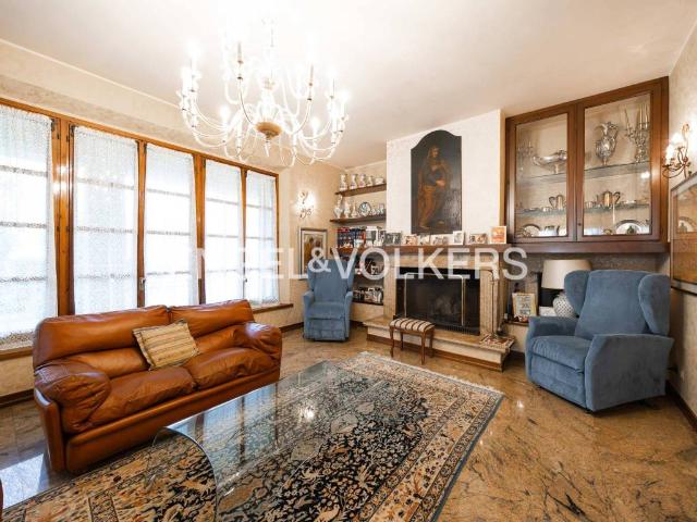 Villa in vendita a Modena MO