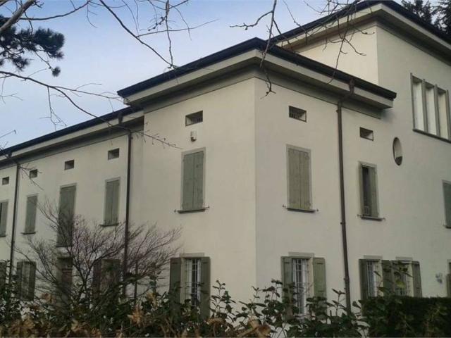 Villa in vendita a Modena MO